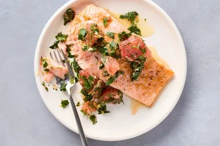 Honey-Garlic Salmon With Grapefruit
