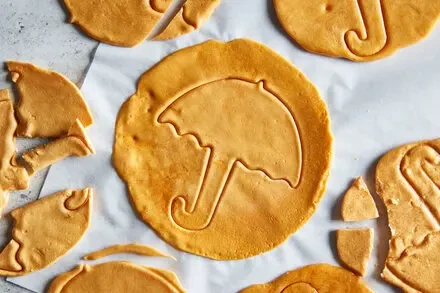 Dalgona Candy (Ppopgi) – Traditional Korean Squid Game Toffee