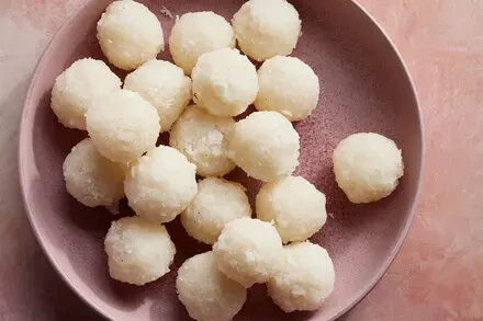 Coconut Laddoos (Coconut Sweet Balls)