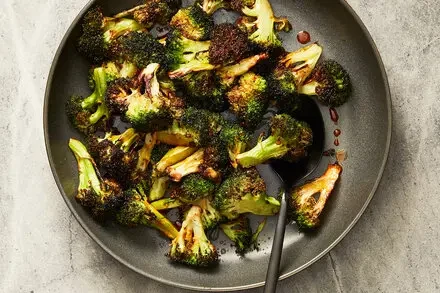 Air-Fryer Crispy Roasted Broccoli